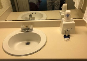 Americas Best Value Inn Wilson - UNIT 2 (one bed) ground floor