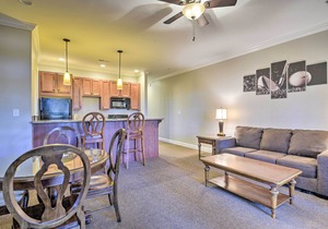Anderson Creek Resort Condo on Golf Course w/Pool