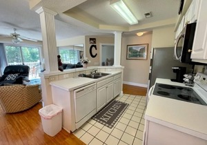awesome condo overlooking 9th hole Magnolia golf course