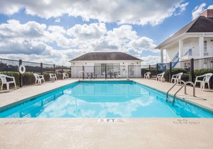 Baymont by Wyndham Hickory