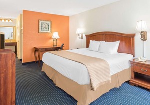 Baymont by Wyndham Rocky Mount I-95