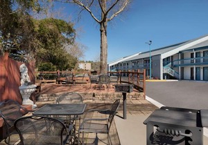 Baymont by Wyndham Wilmington Wilmington