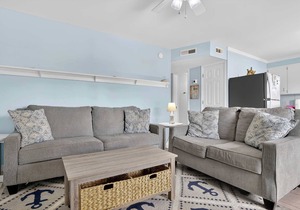Beachside Escape – 2BR Ground-Floor Condo