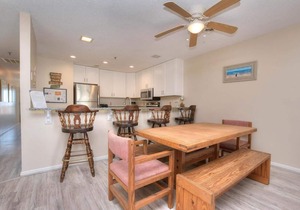 Beautiful-2 Bdrm/2 Bath,Oceanfront Condo w/Pool-Sleeps 7