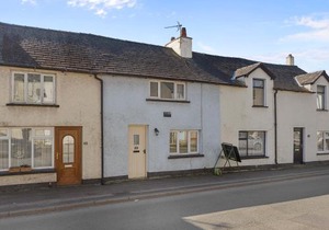 Beautiful 3 Bed Cottage in the Heart of Flookburgh - Pass the Keys