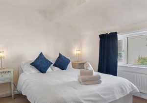 Beautiful 3 Bed Cottage in the Heart of Flookburgh - Pass the Keys