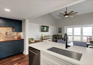 Beautiful Condo With Amazing Ocean Views