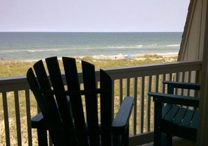 Beautiful Top Floor Oceanfront Condo, Breathtaking views from oceanside balcony