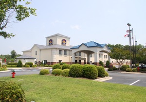 Best Western Plus Suites Greenville