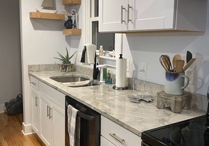 Boro Bungalow in beautiful downtown Swansboro with street legal golf cart