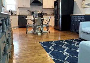 Boro Bungalow in beautiful downtown Swansboro with street legal golf cart