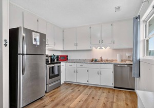 Bright & Relaxing 4BR Retreat, South Topsail