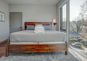 Broadway Loft 210: Downtown Asheville's newest gem, upscale luxury!
