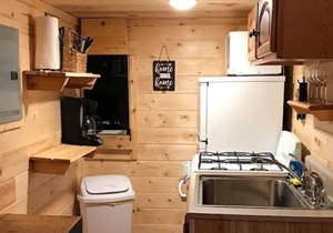 Buck Hill Tiny Home Cabin #2 Mountain & Pond Views