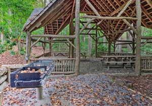 Burnsville Condo w/Balcony + Smoky Mtn. Views