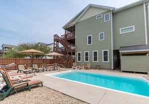 C7377 Shore Beats Work II. Pool, Beautifully Decorated, Very Well Appointed!