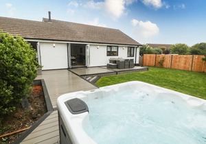 Cabin ∙ 3 bedrooms ∙ 6 guests