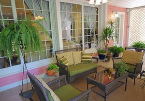 Cedar Crest Inn