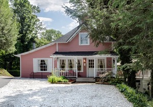 Cedar Crest Inn