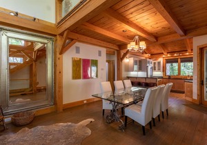 Cedar Rock Townhomes at Eagles Nest - Pet friendly, 6 Master Suites, hot tubs!