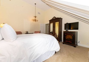 Cedar Room - Granville Queen Inn, Downtown Historic Edenton