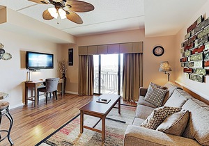 Charming Downtown Condo with Balcony Overlooking the Cape Fear River