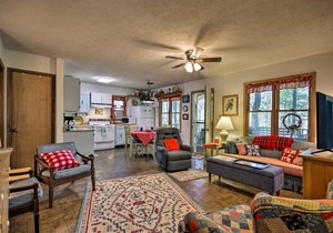 Charming Hendersonville Cottage with Porches and Views!