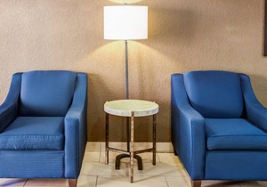 Comfort Suites Airport