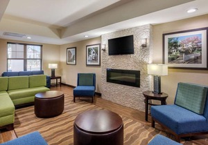 Comfort Suites Hanes Mall