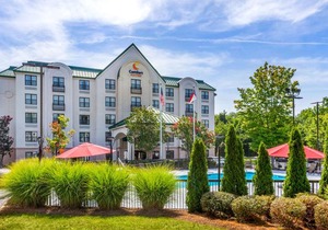 Comfort Suites Hanes Mall
