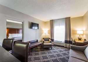 Comfort Suites Pineville