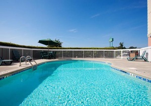 Country Inn & Suites by Radisson Goldsboro NC