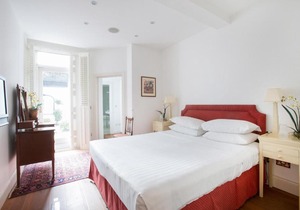 Courtfield Road II by onefinestay