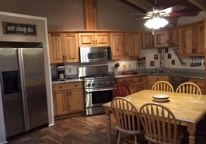 Cozy Chalet in the Mountains Near Hiking and Biking Trails and the Ski Resort