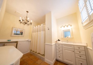 Cypress Room - Granville Queen Inn, Downtown Historic Edenton