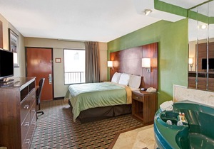 Days Inn by Wyndham Conover-Hickory