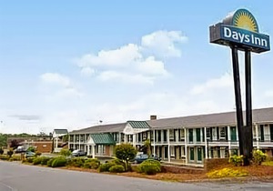 Days Inn by Wyndham Lincolnton