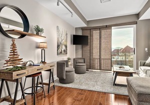 Downtown Condo with Stunning Mountain Views