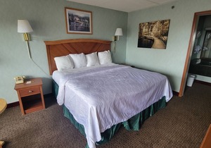 Downtown Inn #2- King room