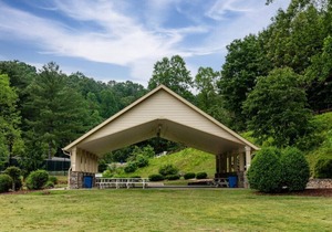 Entrancing Club Wyndham Resort at Fairfield Mountains, 1 Bedroom Deluxe Suite