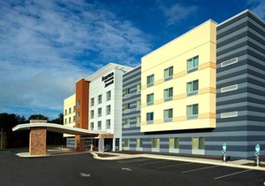 Fairfield Inn and Suites by Marriott Hendersonville Flat Rock