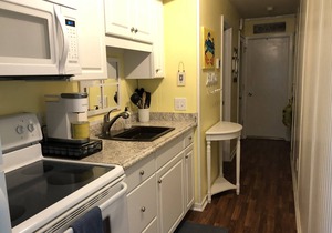 Family resort atmosphere on beautiful Atlantic Beach, North Carolina