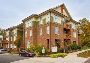 Frontdesk | 708 Summit Wesley Heights Charlotte, Nc