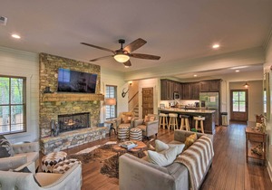Gated Glenville Cottage: Hike, Fish, & Golf!