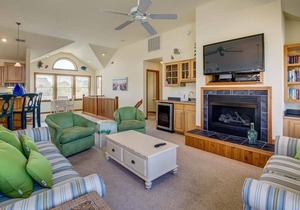 Good Day Sunshine | 1589 ft from the beach | Private Pool, Hot Tub | Duck