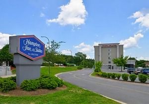 Hampton Inn & Suites Greensboro/Coliseum Area