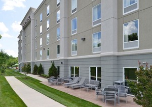 Hampton Inn & Suites Greensboro/Coliseum Area
