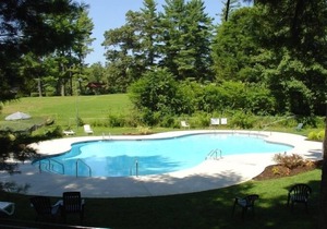 Highland Lake Inn & Resort