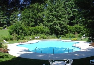 Highland Lake Inn & Resort