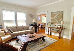 Historic Bungalow walking distance to everything in Plaza Midwood
